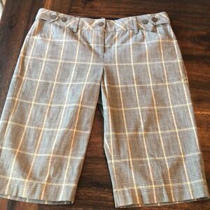 Express editor Bermuda short